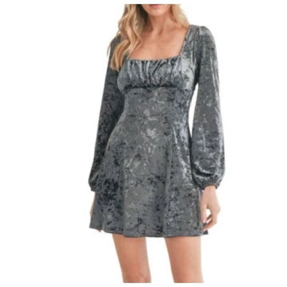 All in Favor Dresses & Skirts - All in Favor Long Sleeve Crushed Velvet Minidress in Steel Nordstrom Large Nwt